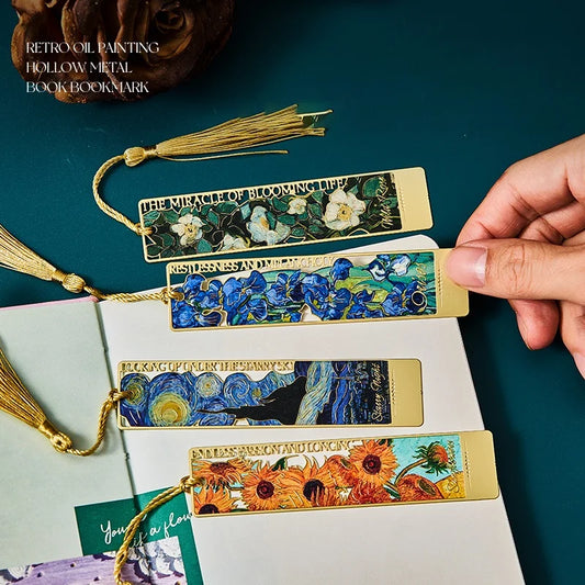 1 pc Retro Floral Painting Metal Bookmark Hollow Bronzing Bookmark