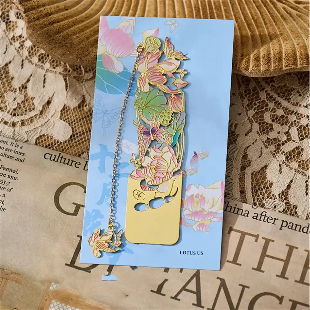 1 pc Retro Floral Painting Metal Bookmark Hollow Bronzing Bookmark