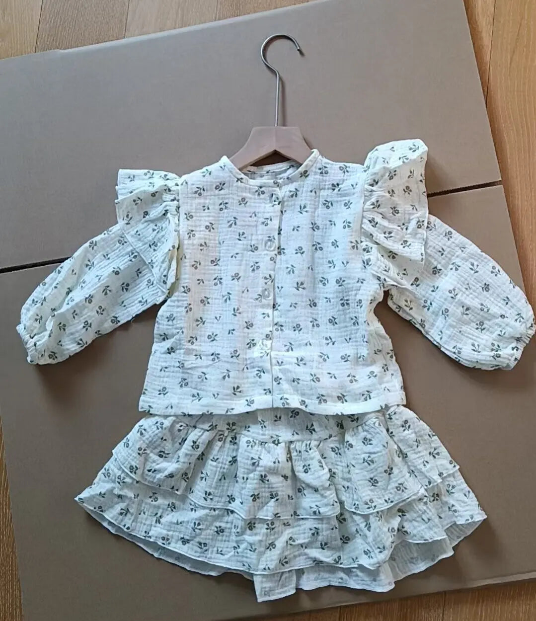 Girl's Dress Autumn Floral Lace Shirt+Cake Skirt Two-piece Set