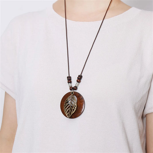 Vintage Round Wooden Necklace Leaf Owl Elephant Beaded Pendant